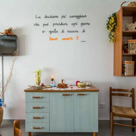 Lo Specchio Del Salento Bed and Breakfast Λέτσε