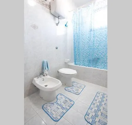 فندق مبيت وإفطار Lo Specchio Del Salento 2*