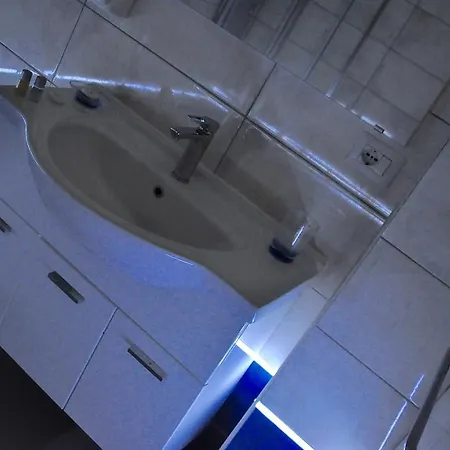 Lo Specchio Del Salento ليتشي