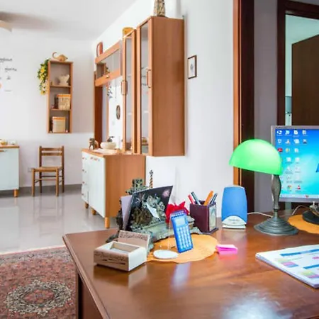 Lo Specchio Del Salento Bed & Breakfast 2*