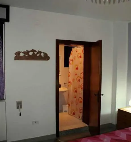 Lo Specchio Del Salento ベッド・アンド・ブレックファスト レッチェ